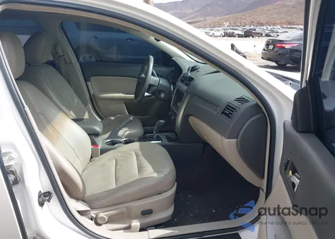 2010 Ford Fusion Hybrid z USA, uszkodzony, nr VIN 3FADP0L32AR199207